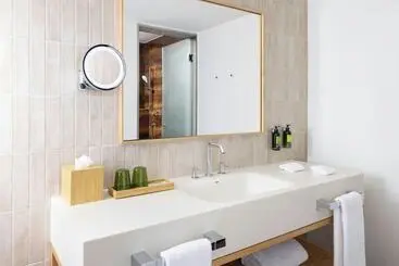 Отель Algarve Marriott Salgados Golf Resort & Conference Center