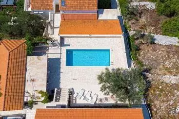 דירות לתיירים Villa Castello