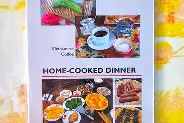 هتل Highway 20 Homestay