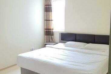 בית מלון כפרי Oyo 90356 Homestay Kampung Paya Guring