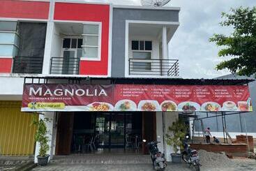 Tree On Hotel Syariah