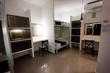 ペンション Hostal Lezzoto 2.5 Beach   Hostel