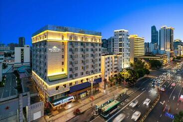 Microtel By Wyndham Kunming City Center