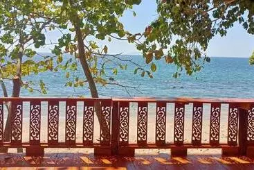 Majatalo Kohjum Seafront Resort