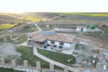 Albergue De Peregrinos Fuente Sidres