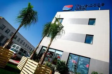 Hotel Travelodge Valencia Aeropuerto