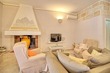 Жильё для туристов Lamia Santo Arcangelo By Posarellivillas