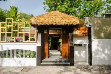 ペンション Shark Lounge