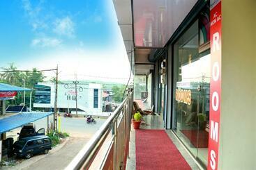 בית מלון כפרי Town Gate Rest House