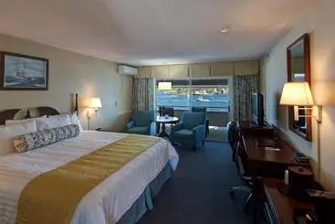 ユースホステル Browns Wharf Inn