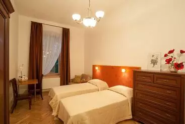 هتل Florens Boutique