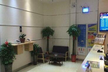 Hotel 7 Days Inn Xiangtan Yi Zhong Branch