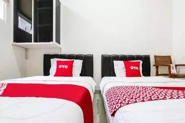 Hotel Oyo 3838 Tamansari Guest House