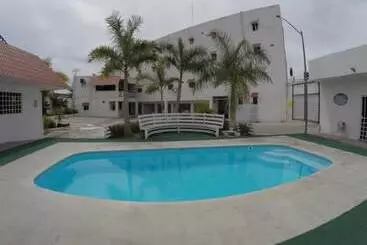 هتل Posada Fiesta Altena