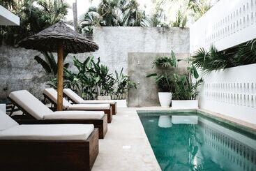 Отель Residencia Tropical Don Bonito