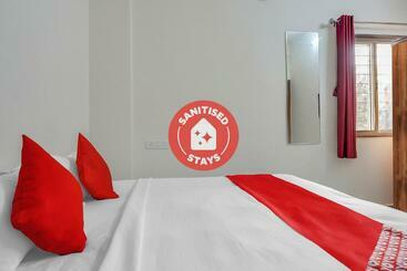 Hotel Flagship 83433  Pride