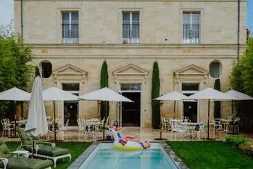 Отель Hôtel Maison Pavlov Restaurant & Spa