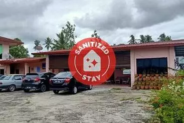 Hotel Oyo 90352 Muan S Homestay