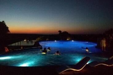 فندق Al Kamar Cabañas Lodge