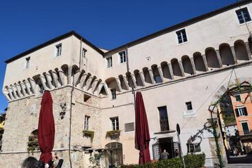 Pension Cb House Holiday