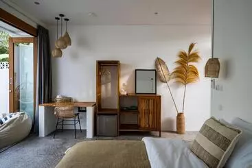 Aamiaismajoitus (B&B) Tiga Studios   Adults Only