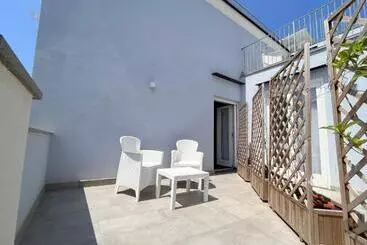 ペンション Dc House