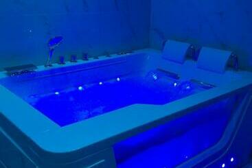 مبيت وإفطار Suite Saint Esteve Avec Balneo Au Cœur D Un Hameau