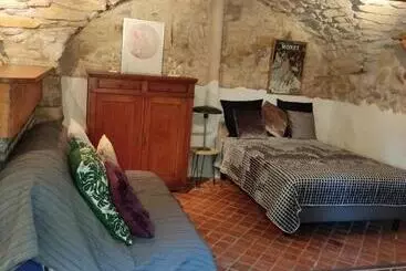 Pensión Ardèche Les Cigales, Studio Murier Piscine Partagée