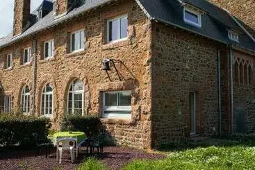 Bed and Breakfast Le Presbytère Du Talbert