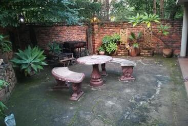 펜션 Harties Double Bed 2 Sleeper Room With Shower