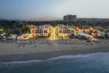 Пансион Home Alba Guest House