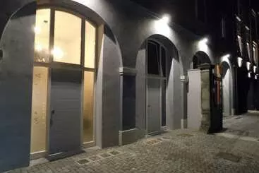 Piumaviola Beds & Apartments