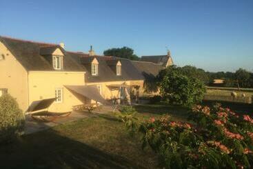 مبيت وإفطار La Longère Charmante