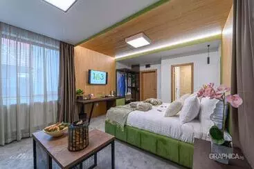 Hotel 103 Alpine
