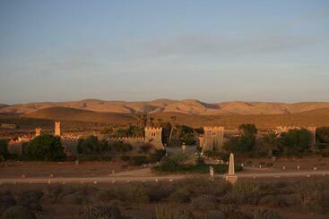 ホテル Complexe Touristique Fort Bou Jerif