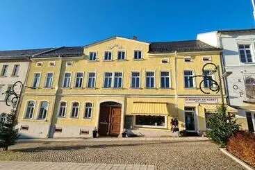 Gästezimmer Treuen Bed & Breakfast
