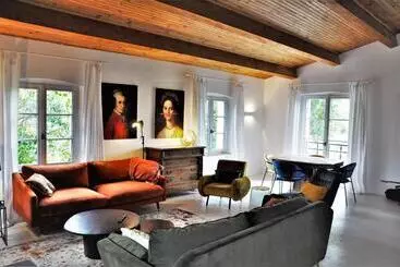 Pensión Un Je Ne Sais Quoi De Paradis