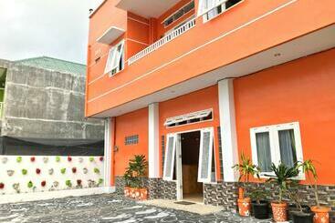 هتل Panorama Guest House Syariah