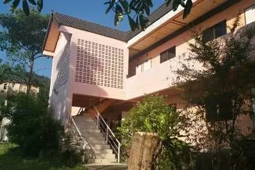 ホテル The 99 Inn