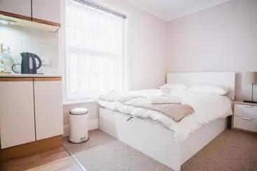 Pensão Poole Stay