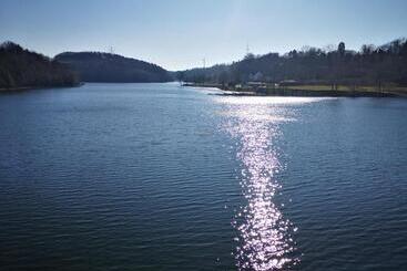 ホテル Radevormwald