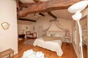 Nocleg ze śniadaniem Chambres D Hôtes De Charme Au Refuge Du Peintre Prés De St Emilion