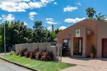 Pension  Antiqua Cottage