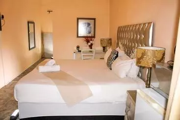 Majatalo Seaview Executive Guest House