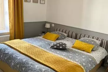 Pensionat 2 Chambres, 4 A 6 Voyageurs En Centre Ville, à 5 Mins Du Zoo