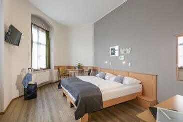 Общежитие Jufa Hotel Schloss Röthelstein