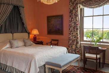 酒店 Ballyfin Demesne