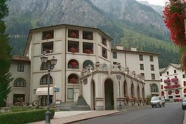 هتل Residence Universo