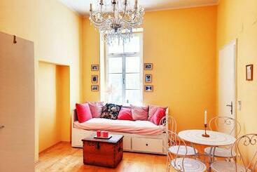 Sisi Schloss Rudolfsvilla   Appartement Gisela