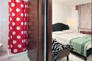 Huoneistohotelli Cozy!! Verona